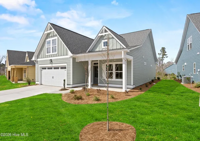 Photo 4 of Single family home for sale at 7053 Marsh Shore Point, Leland, NC 28451 | MLS# 100561825 | Listing updated on 2026-10-03