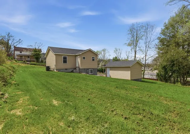 3rd image of 39 Justus, Andrews, NC 28901 | MLS# 98544183