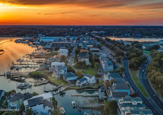 Photo 3 of Condo for sale at 304 Causeway Dr #Unit A, Wrightsville Beach, NC 28480 | MLS# 100561645 | Listing updated on 2026-09-30