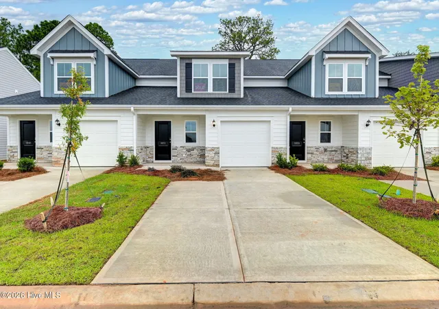 Photo 3 of Townhouse for sale at 1051 Tabor Pl, Aiken, SC 29801 | MLS# 98252980 | Listing updated on 2026-09-09
