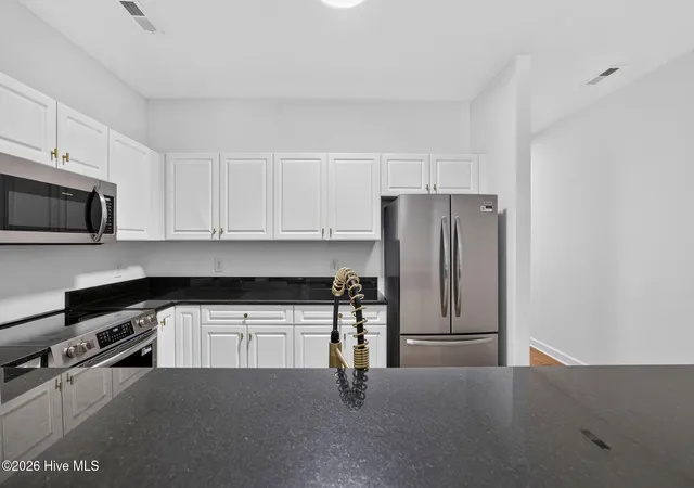 Photo 4 of Townhouse for sale at 993 Downey Branch Ln, Wilmington, NC 28403 | MLS# 100584660 | Listing updated on 2026-09-01