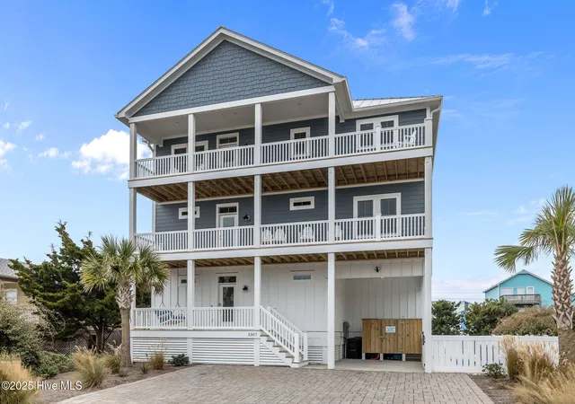 Photo 1 of Single family home for sale at 2307 Emerald Dr, Emerald Isle, NC 28594 | MLS# 100544208 | Listing updated on 2026-08-27