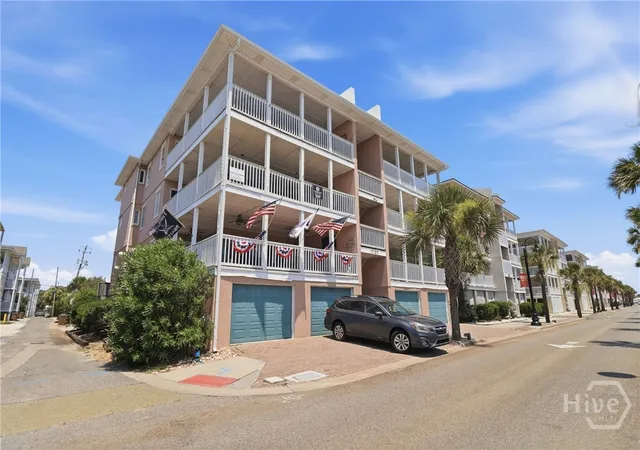 3rd image of 1707 Strand, Tybee Island, GA 31328