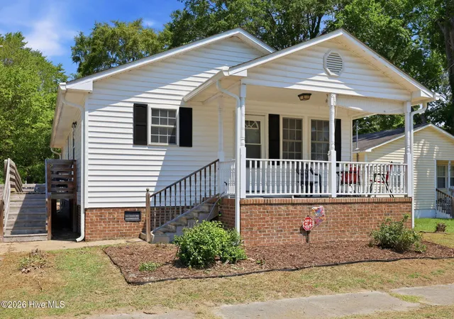 Homes for sale in Tarboro, NC | 810 E Saint John St, Tarboro, NC 27886 | MLS# 100587005