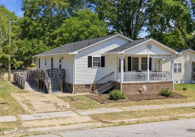 Homes for sale in Tarboro, NC | 810 E Saint John St, Tarboro, NC 27886 | MLS# 100587005