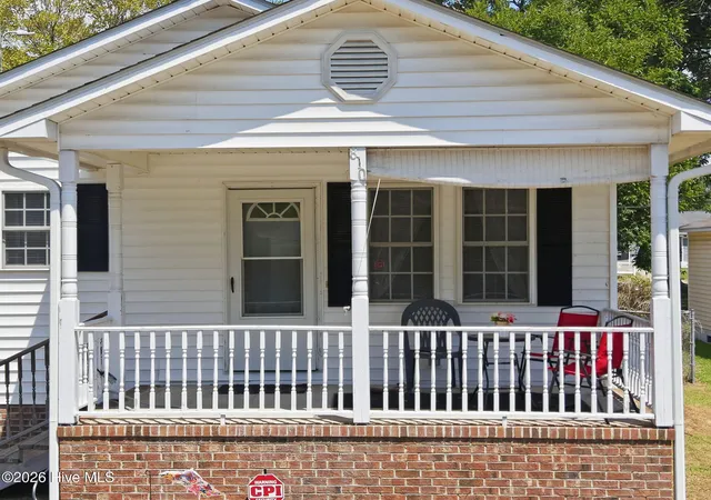 Homes for sale in Tarboro, NC | 810 E Saint John St, Tarboro, NC 27886 | MLS# 100587005