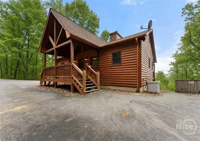 Homes for sale in Mineral Bluff, GA | 437 Spruce Cir, Mineral Bluff, GA 30559 | MLS# CL359191