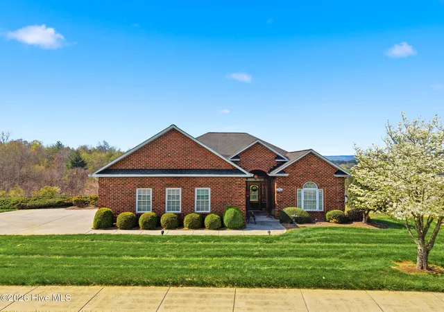 1st image of 416 Huntington Woods Dr N, Lenoir, NC 28645 | MLS# 100566151