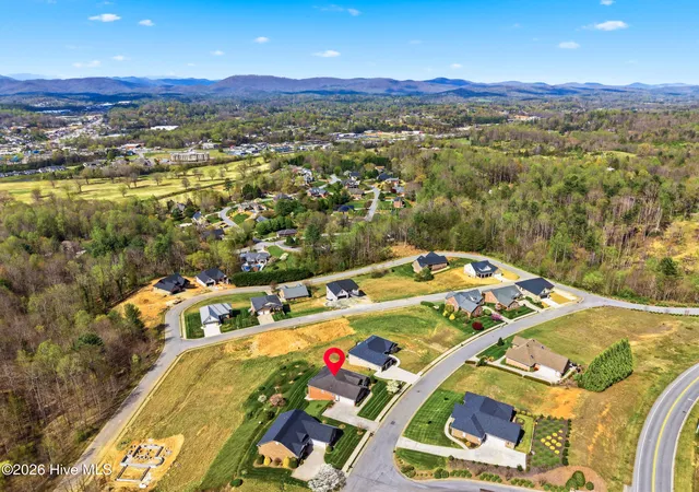 47th image of 416 Huntington Woods Dr N, Lenoir, NC 28645 | MLS# 100566151
