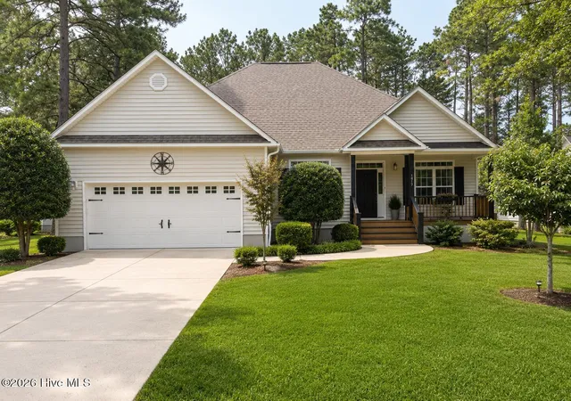 Photo 1 of Single family home for sale at 1817 Caracara Dr, New Bern, NC 28560 | MLS# 100590152 | Listing updated on 2026-08-31