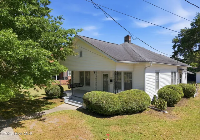 Homes for sale in Farmville, NC | 4162 E Church St, Farmville, NC 27828 | MLS# 100568780