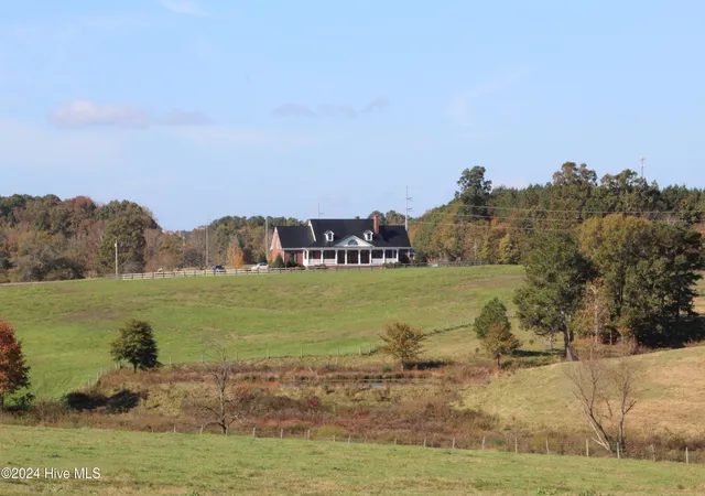 Photo 1 of Single family home for sale at 455 Hogan Farm Rd, Seagrove, NC 27341 | MLS# 100474290 | Listing updated on 2026-08-19
