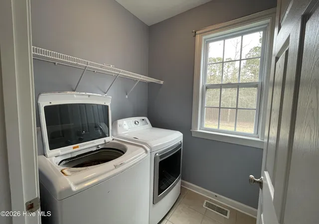 Photo 3 of Single family home for sale at 204 Mia Ct, Maysville, NC 28555 | MLS# 100599839 | Listing updated on 2026-08-29