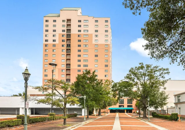 1st image of 1 7th St #805, Augusta, GA 30901 | MLS# 98203587
