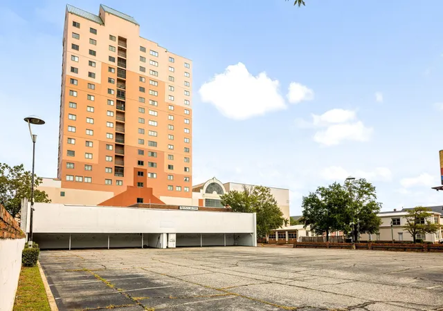 3rd image of 1 7Th St #805, Augusta, GA 30901 | MLS# 98203587