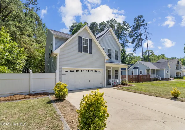 Photo 3 of Single family home for sale at 60 Hunters Way, Angier, NC 27501 | MLS# 100581748 | Listing updated on 2026-08-19
