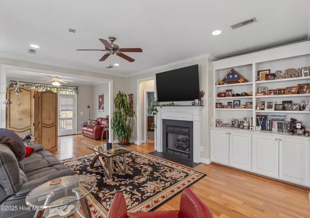 Photo 3 of Single family home for sale at 602 Southerland Farm Dr, Wilmington, NC 28411 | MLS# 100570386 | Listing updated on 2026-09-15