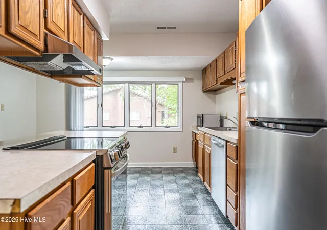 Homes for sale in Southern Pines, NC | 504 Fairway Ct, Southern Pines, NC 28387 | MLS# 100588702