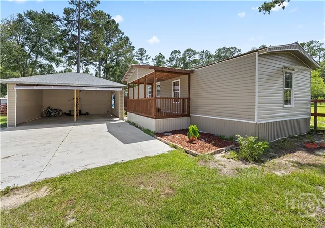Homes for sale in Guyton, GA | 116 Shari Dr, Guyton, GA 31312 | MLS# SA357945