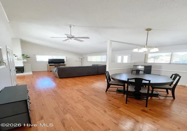 3rd image of 1 Quarterdeck, New Bern, NC 28562 | MLS# 100571153