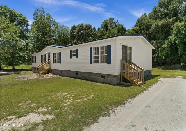 Homes for sale in Beulaville, NC | 139 Williams And Leavens Ln, Beulaville, NC 28518 | MLS# 100583607