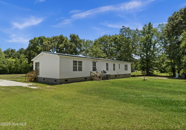 Homes for sale in Beulaville, NC | 139 Williams And Leavens Ln, Beulaville, NC 28518 | MLS# 100583607