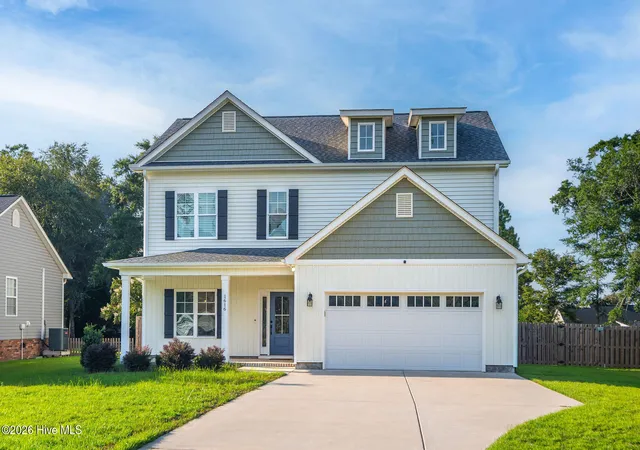 Photo 1 of Single family home for sale at 1616 Chadwick Shores Dr, Sneads Ferry, NC 28460 | MLS# 100599638 | Listing updated on 2026-08-30