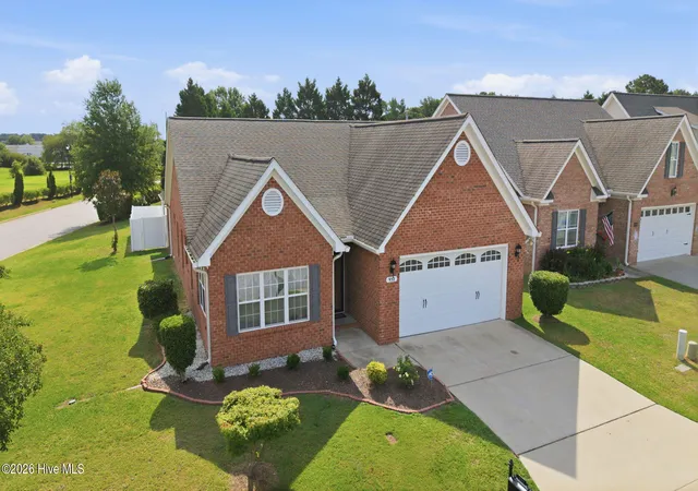 Photo 4 of Single family home for sale at 932 Dearborn Ct, Winterville, NC 28590 | MLS# 100585603 | Listing updated on 2026-09-14