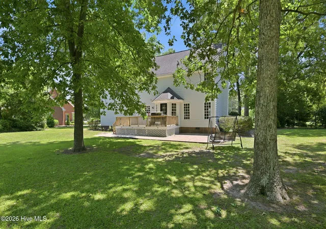 Photo 4 of Single family home for sale at 2513 Hickory St, New Bern, NC 28562 | MLS# 100579499 | Listing updated on 2026-09-19