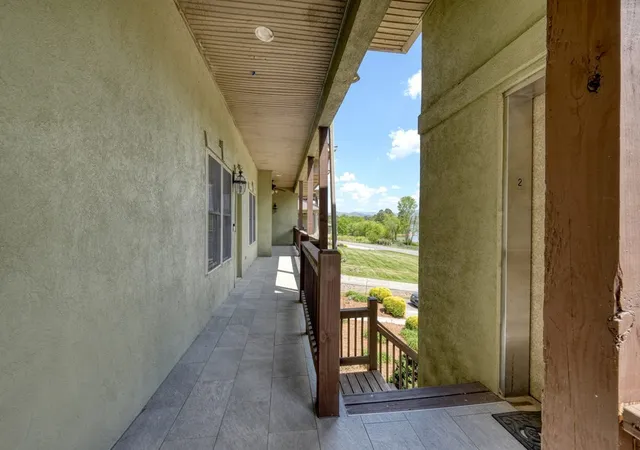 5th image of 1647E Lakeview Dr, Young Harris, GA 30582 | MLS# 98544423