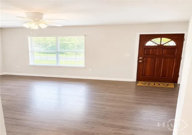 Photo 4 of Single family home for sale at 207 Poplar St, Bloomingdale, GA 31302 | MLS# SA363620 | Listing updated on 2026-09-11