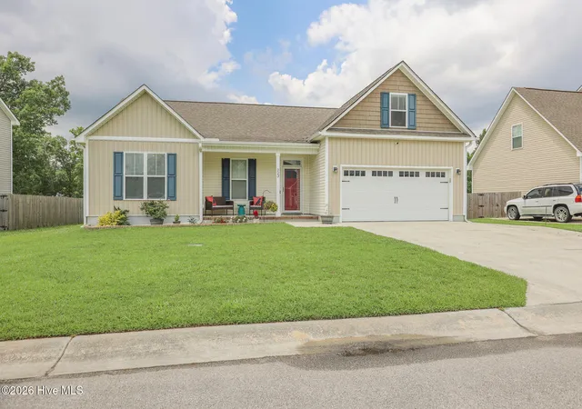 Photo 2 of Single family home for sale at 223 Holly Grv Ct E, Jacksonville, NC 28540 | MLS# 100579166 | Listing updated on 2026-10-01