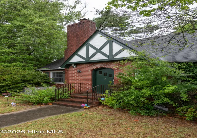 4th image of 2401 E 4Th St, Greenville, NC 27858 | MLS# 100583425