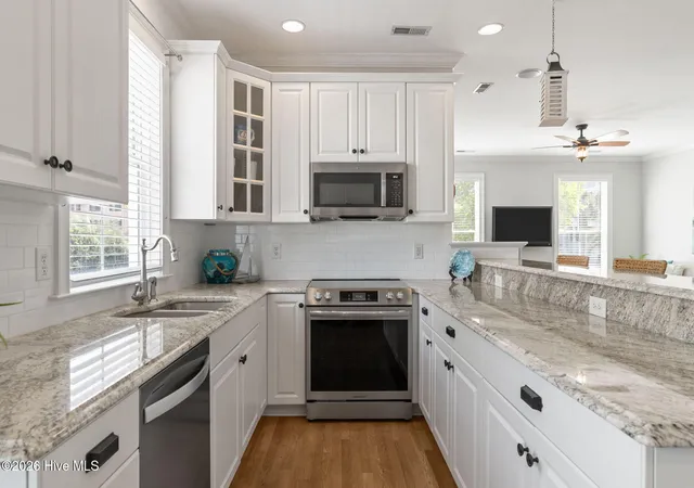 Photo 4 of Townhouse for sale at 1523 Is Marina Dr, Carolina Beach, NC 28428 | MLS# 100566158 | Listing updated on 2026-09-15