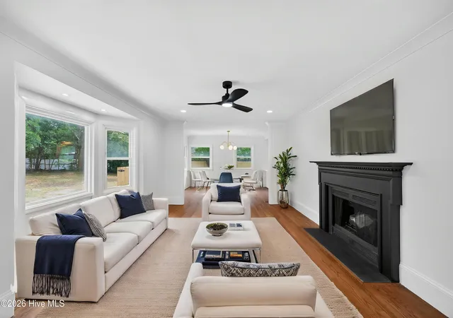 Photo 3 of Single family home for sale at 2157 Burnett Blvd, Wilmington, NC 28401 | MLS# 100581142 | Listing updated on 2026-09-29