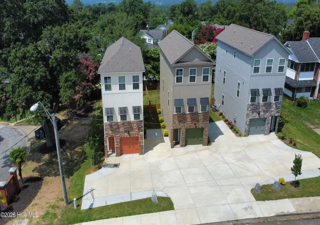 Homes for sale in North Augusta, SC | 1146 Carolina Ave, North Augusta, SC 29841 | MLS# 98255688