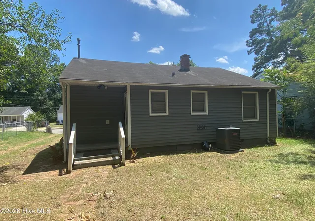 4th image of 704 Dixon St, Kinston, NC 28501 | MLS# 100584066