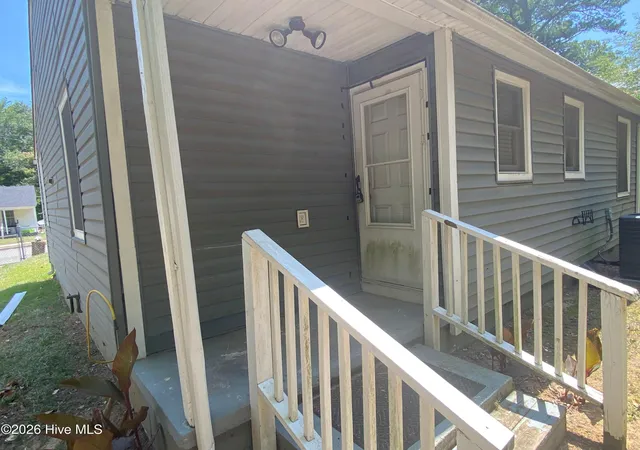 5th image of 704 Dixon St, Kinston, NC 28501 | MLS# 100584066