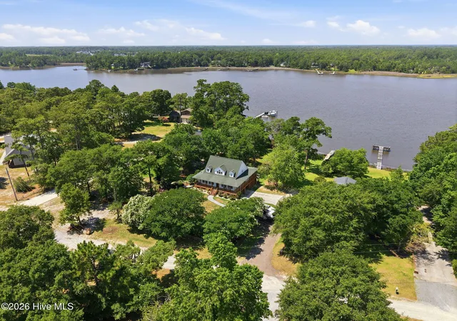 3rd image of 3 Creekside Woods Dr, Swansboro, NC 28584 | MLS# 100588149