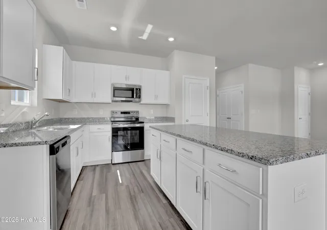Photo 4 of Single family home for sale at 1537 Rodanthe Ave, Castle Hayne, NC 28429 | MLS# 100581372 | Listing updated on 2026-10-22