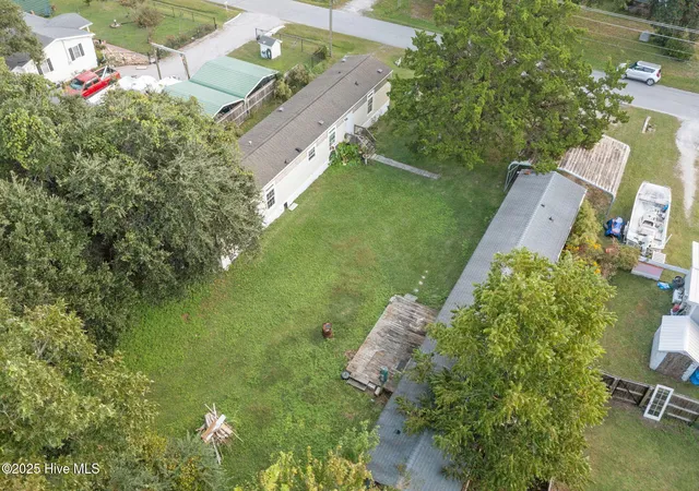 Photo 3 of Manufactured home for sale at 137 Zacchaeus Ave, Newport, NC 28570 | MLS# 100535362 | Listing updated on 2026-10-08