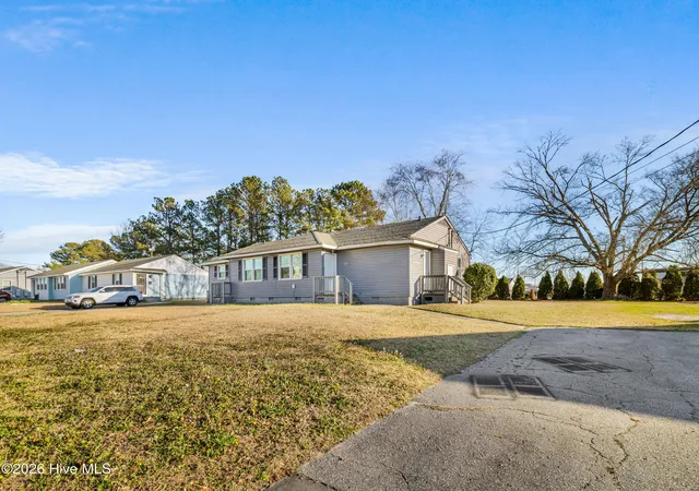 Homes for sale in Jacksonville, NC | 304 Starling St, Jacksonville, NC 28540 | MLS# 100549038