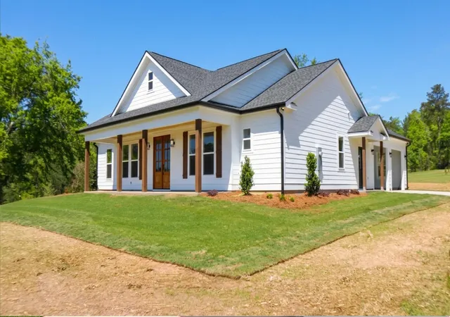 Photo 2 of Single family home for sale at 5505 Mended Fences Dr, Appling, GA 30802 | MLS# 98256190 | Listing updated on 2026-09-13