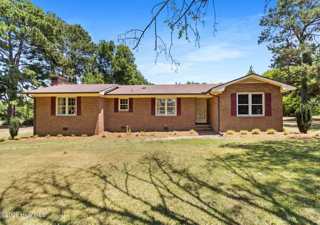 1st image of 703 E Dr Martin L King Jr Blvd, Roseboro, NC 28382 | MLS# 100588503