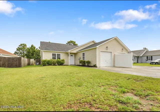 Homes for sale in Hubert, NC | 113 Charlton Rd, Hubert, NC 28539 | MLS# 100581606