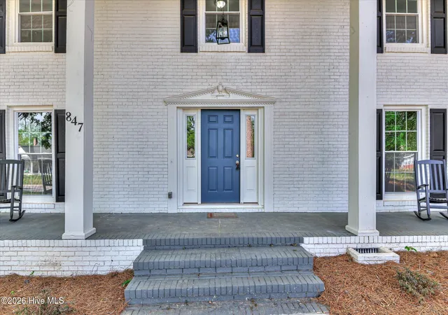 Photo 4 of Single family home for sale at 847 Hillcrest St, Edgefield, SC 29824 | MLS# 100580608 | Listing updated on 2026-08-19