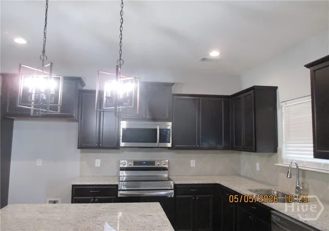 Homes for sale in Hinesville, GA | 116 Herty Ln, Hinesville, GA 31313 | MLS# SA355717