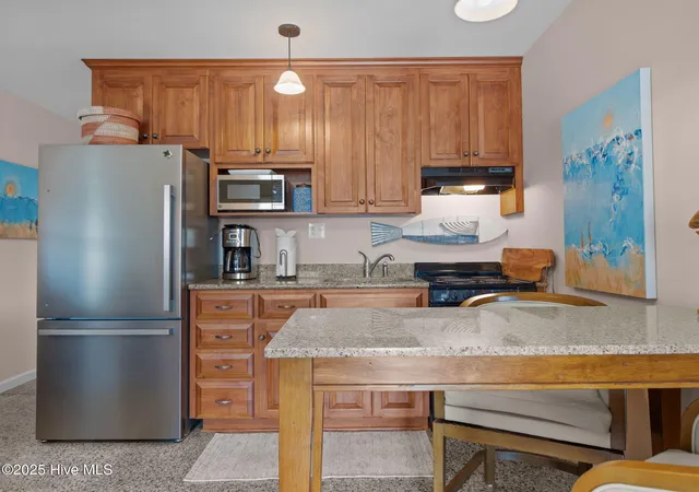 5th image of 301 Henderson Blvd, Atlantic Beach, NC 28512
