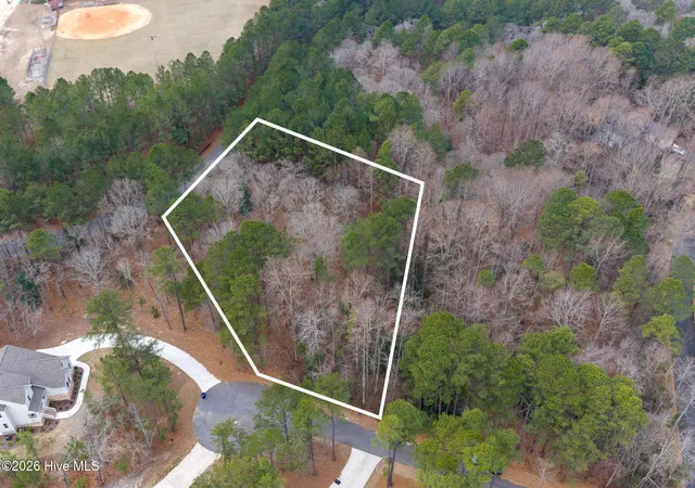 Homes for sale in Seven Lakes, NC | 102 Ramsgate Ct, Seven Lakes, NC 27376 | MLS# 100558404