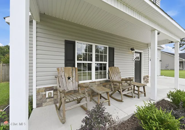 Photo 4 of Single family home for sale at 217 Luther Banks Rd, Richlands, NC 28574 | MLS# 100587479 | Listing updated on 2026-09-11